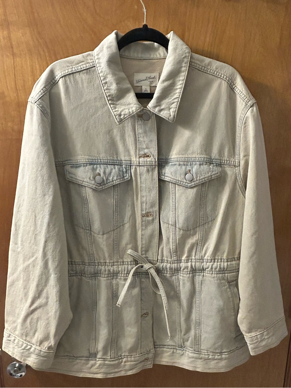 Universal Thread Beige Drawstring Waist Denim Jacket